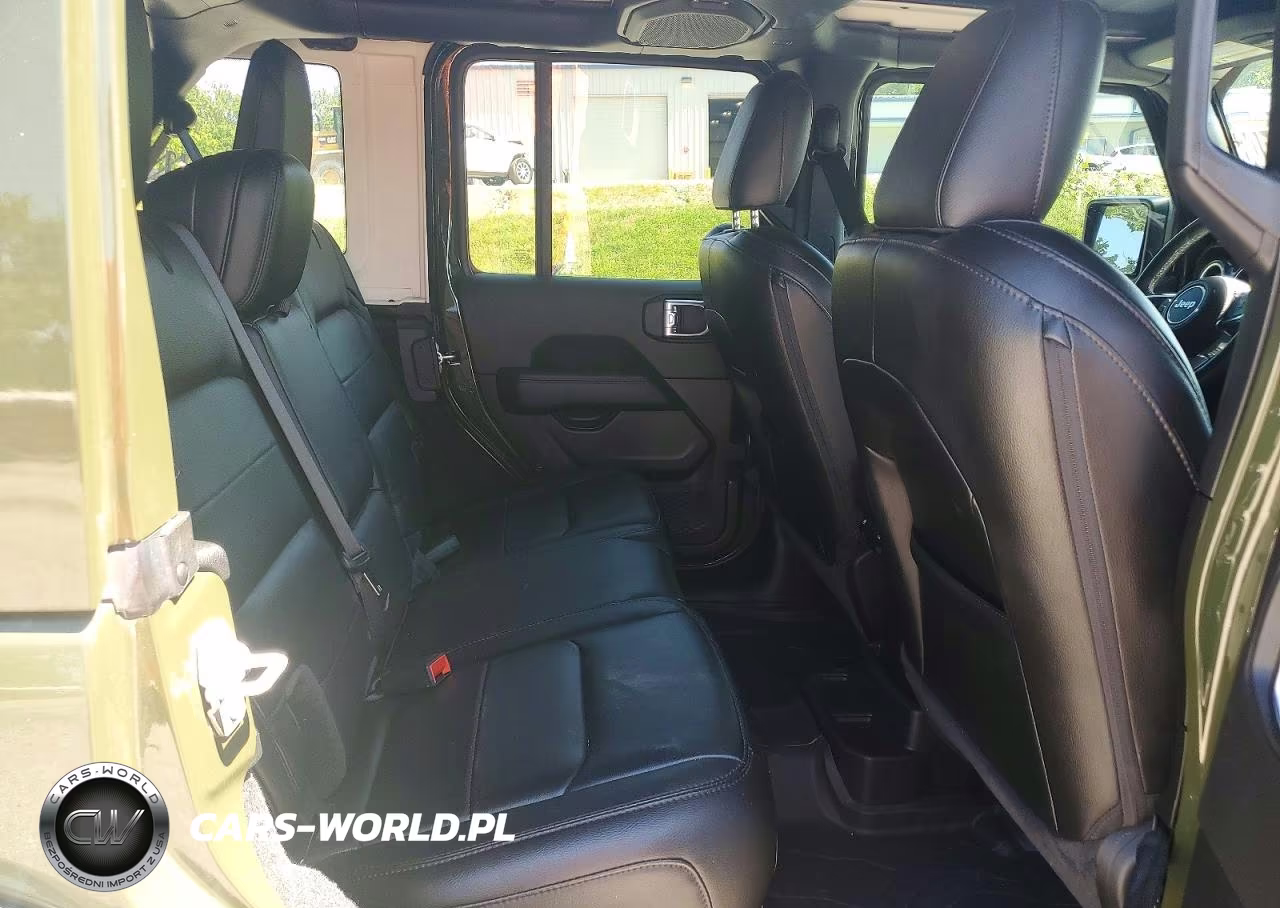2023 Jeep Wrangler Sahara VIN:1C4HJXEG8PW665573 - 10