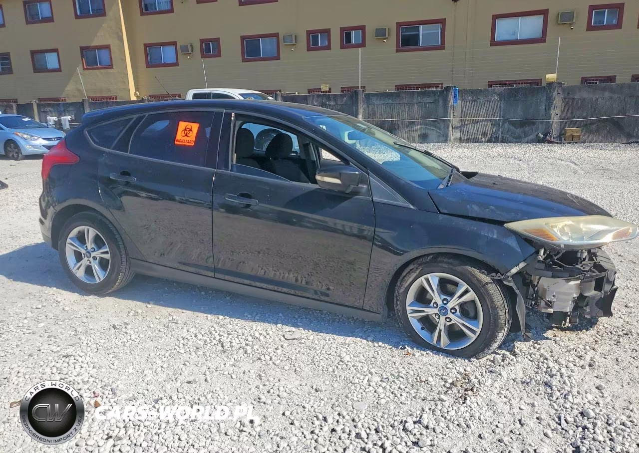 2014 Ford Focus Se VIN:1FADP3K25EL203698 - 4