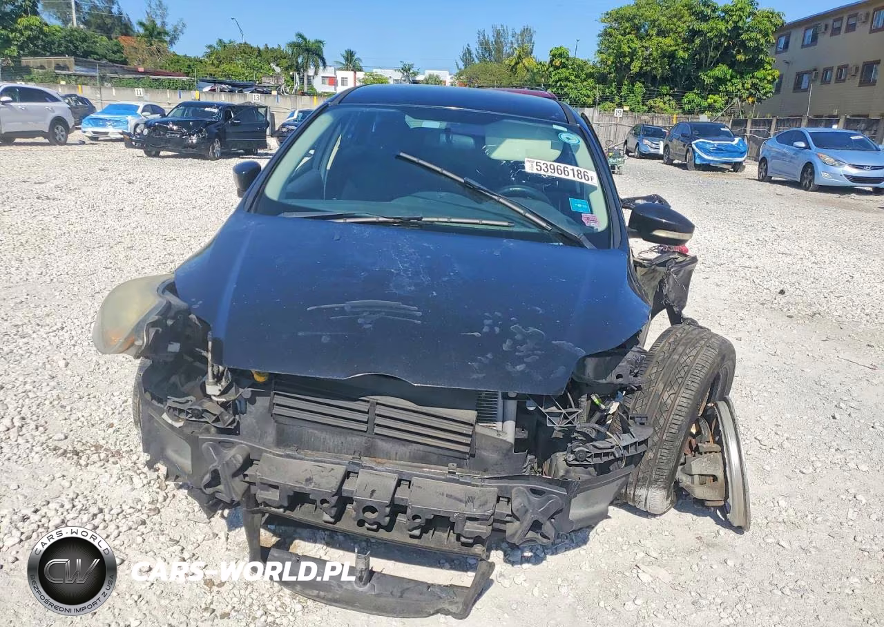 2014 Ford Focus Se VIN:1FADP3K25EL203698 - 5