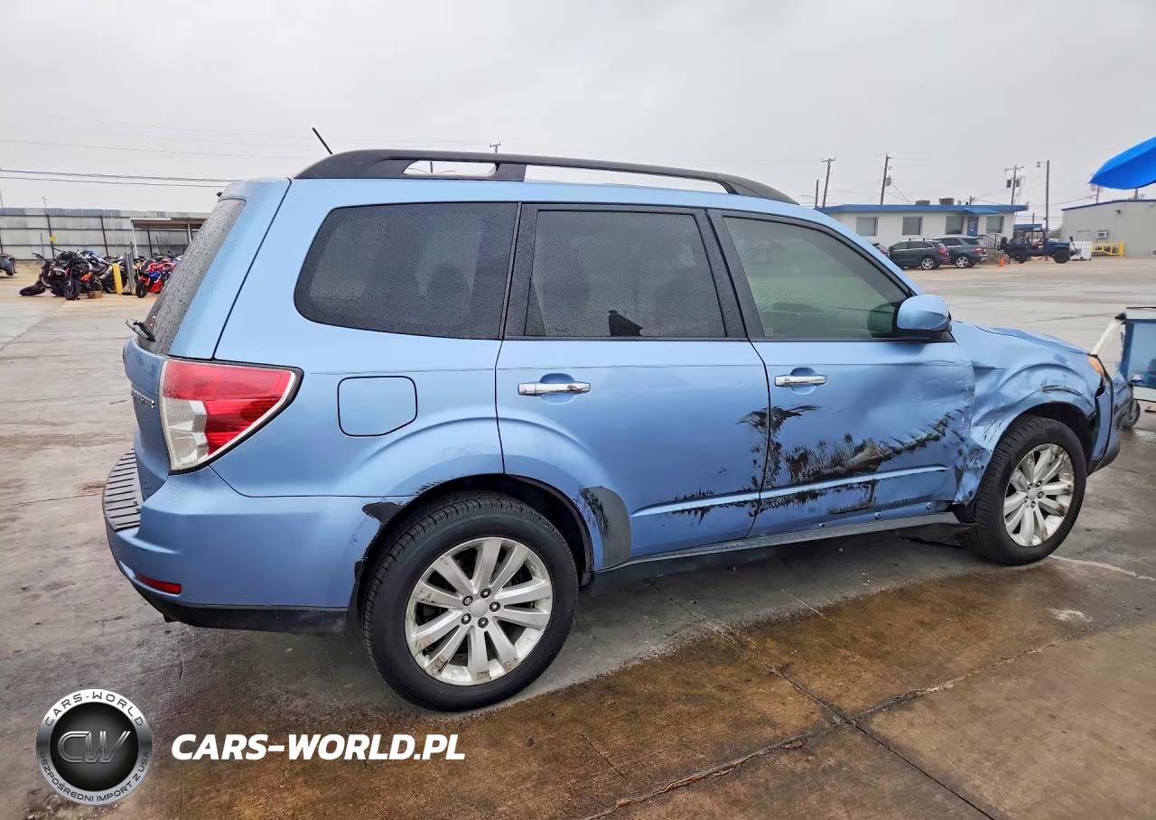 2011 Subaru Forester Limited VIN:JF2SHBFC3BH728948 - 3