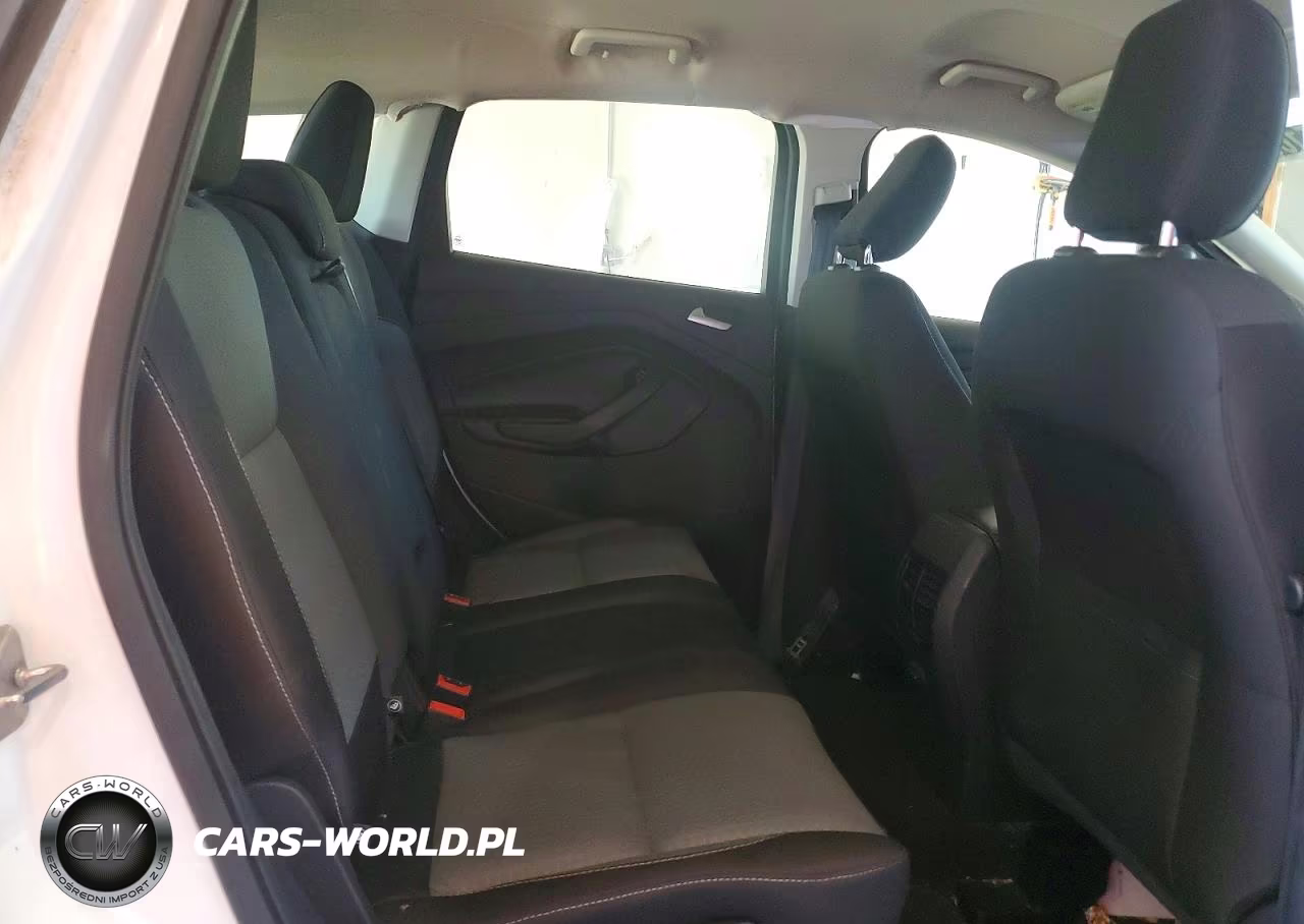 2019 Ford Escape Se VIN:1FMCU9GD0KUB65620 - 10