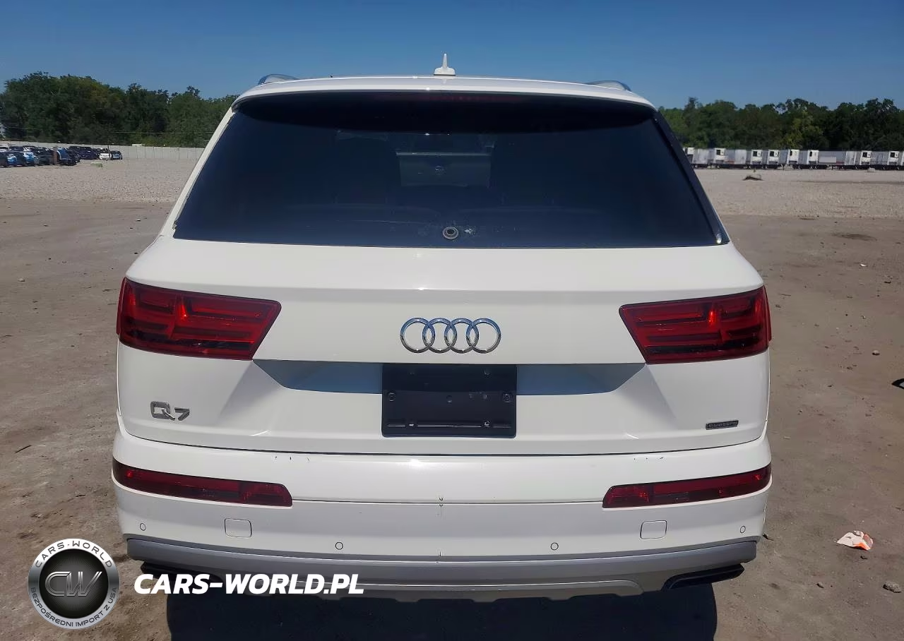 2017 Audi Q7 Premium Plus VIN:WA1LHAF77HD037948 - 6