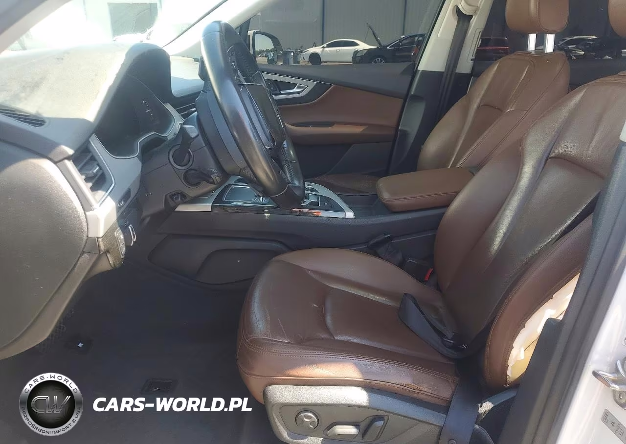 2017 Audi Q7 Premium Plus VIN:WA1LHAF77HD037948 - 7