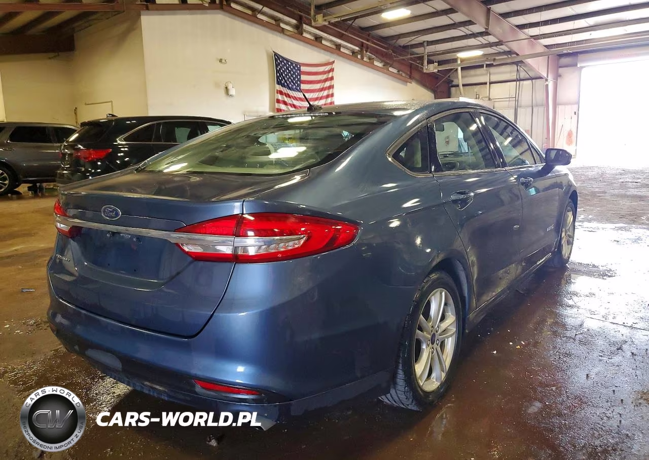 2018 Ford Fusion Se Hybrid VIN:3FA6P0LU6JR147502 - 3