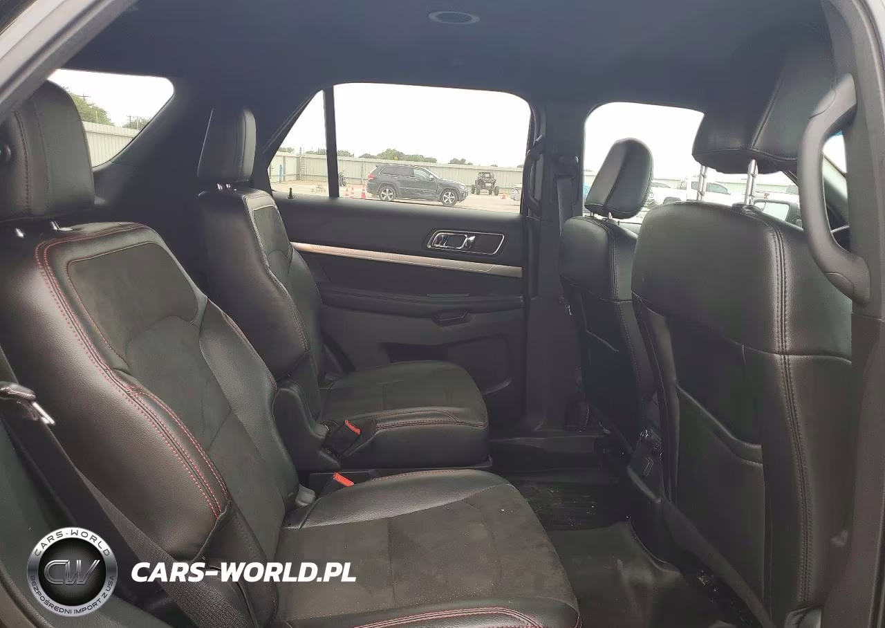 2018 Ford Explorer Xlt VIN:1FM5K7D85JGC85369 - 11