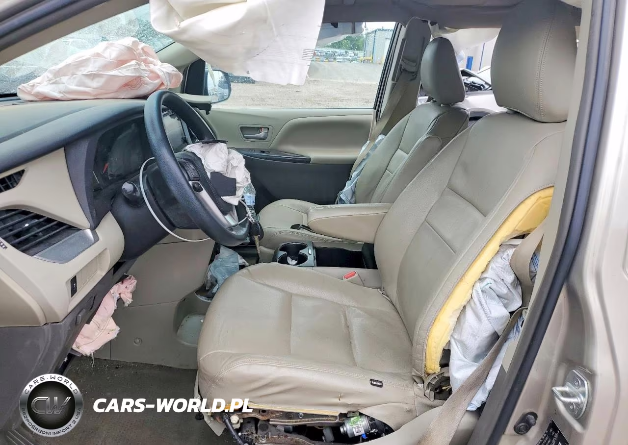 2015 Toyota Sienna Le VIN:5TDKK3DC2FS670468 - 7
