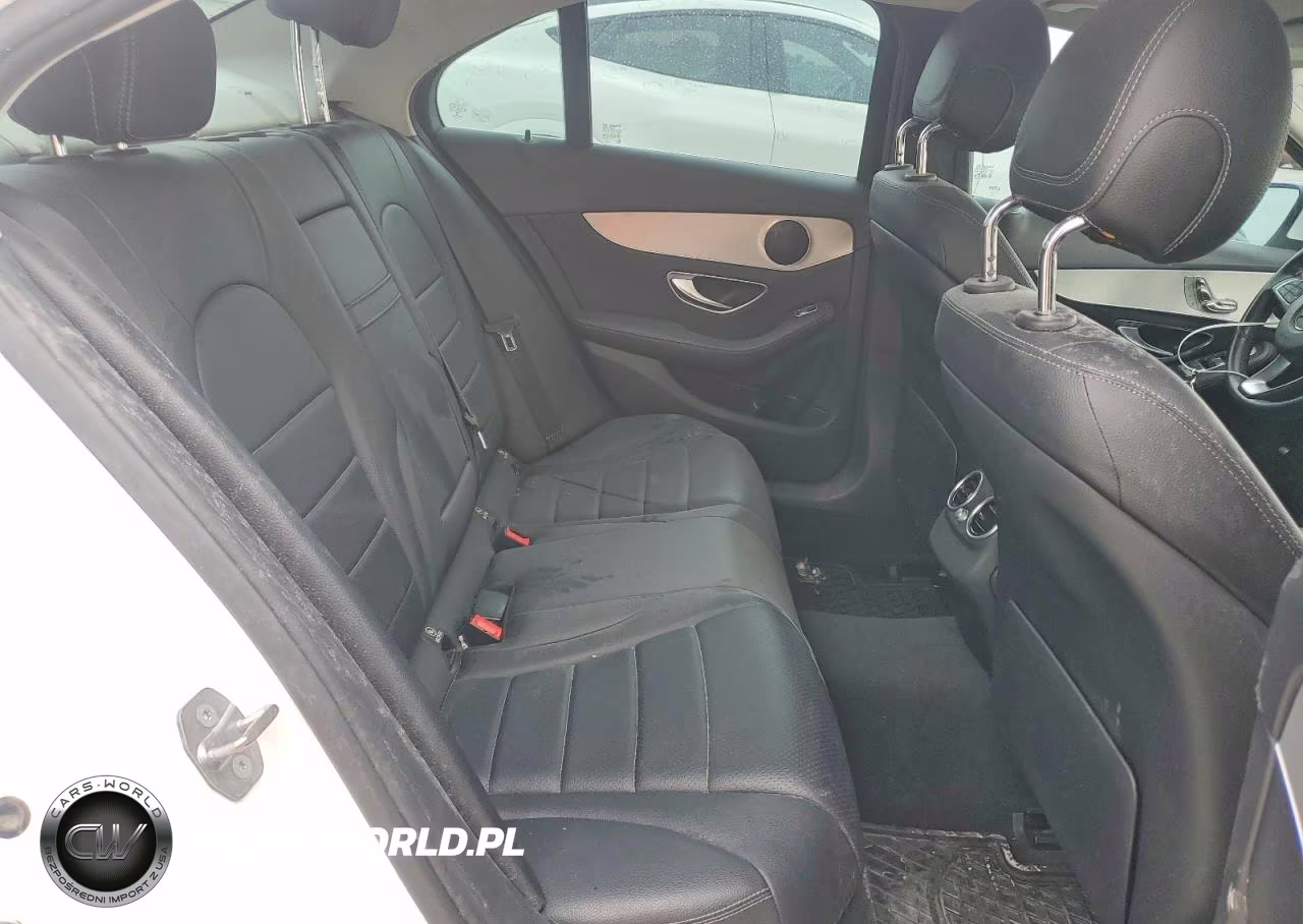 2018 Mercedes-Benz C 300 VIN:55SWF4JB1JU264295 - 10