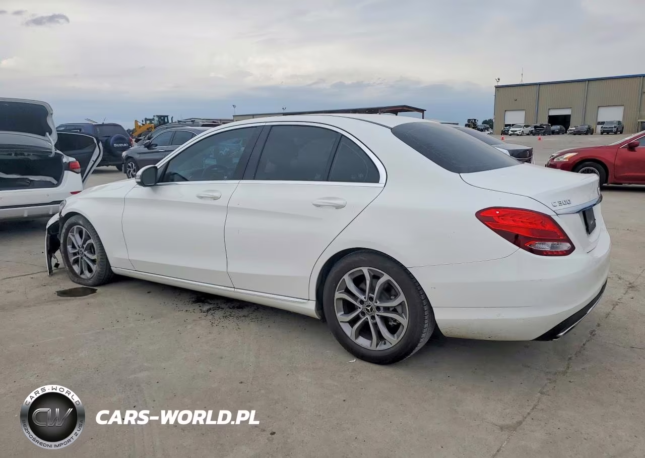 2018 Mercedes-Benz C 300 VIN:55SWF4JB1JU264295 - 2