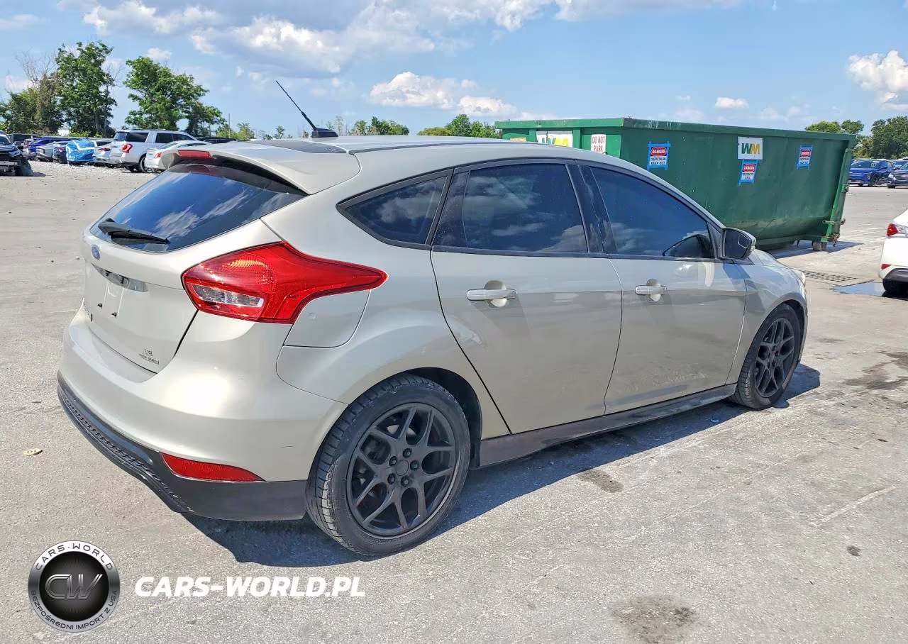 2016 FORD FOCUS SE VIN:1FADP3K25GL236896 - 3