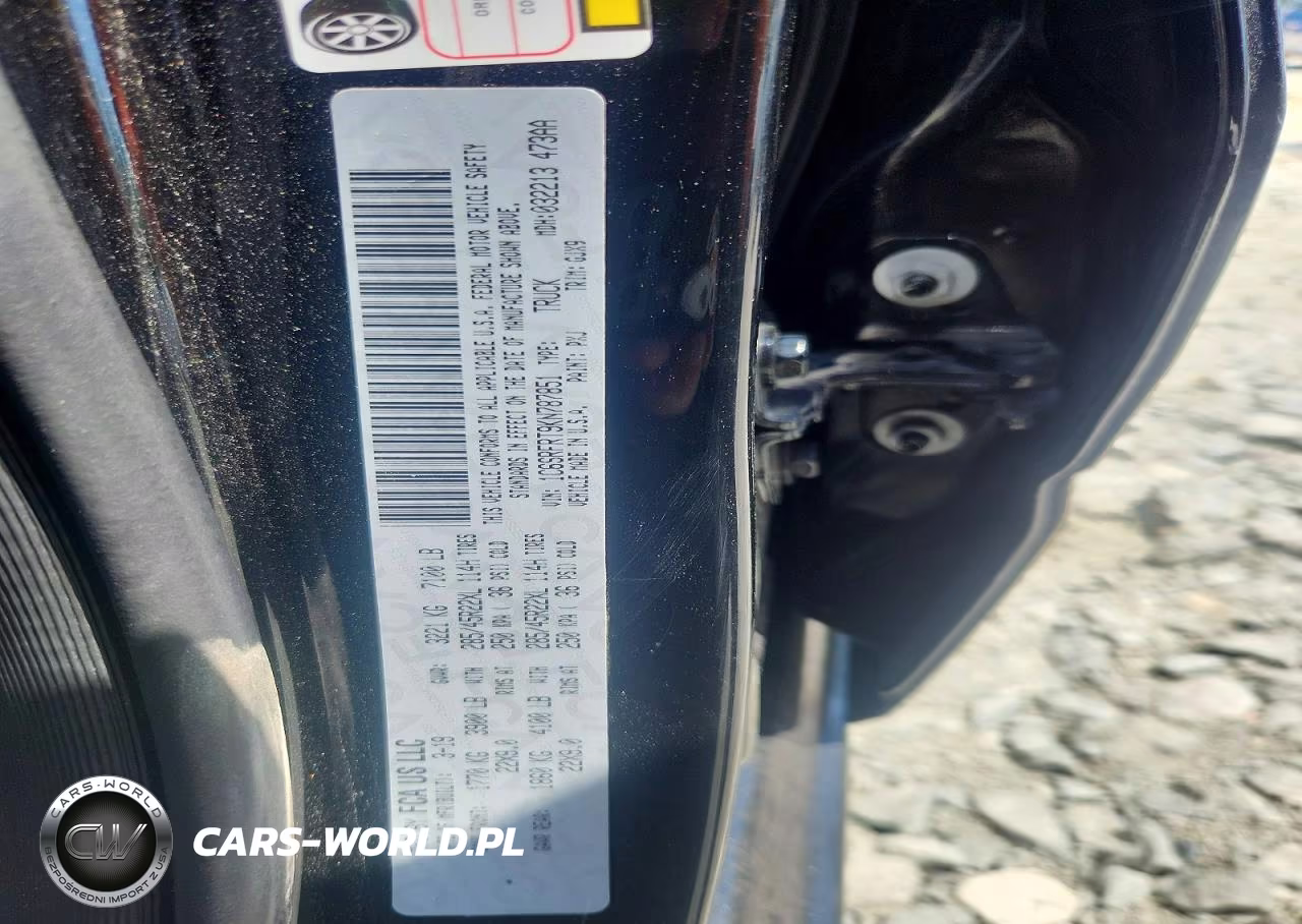 2019 Ram 1500 Laramie VIN:1C6SRFRT9KN787851 - 12