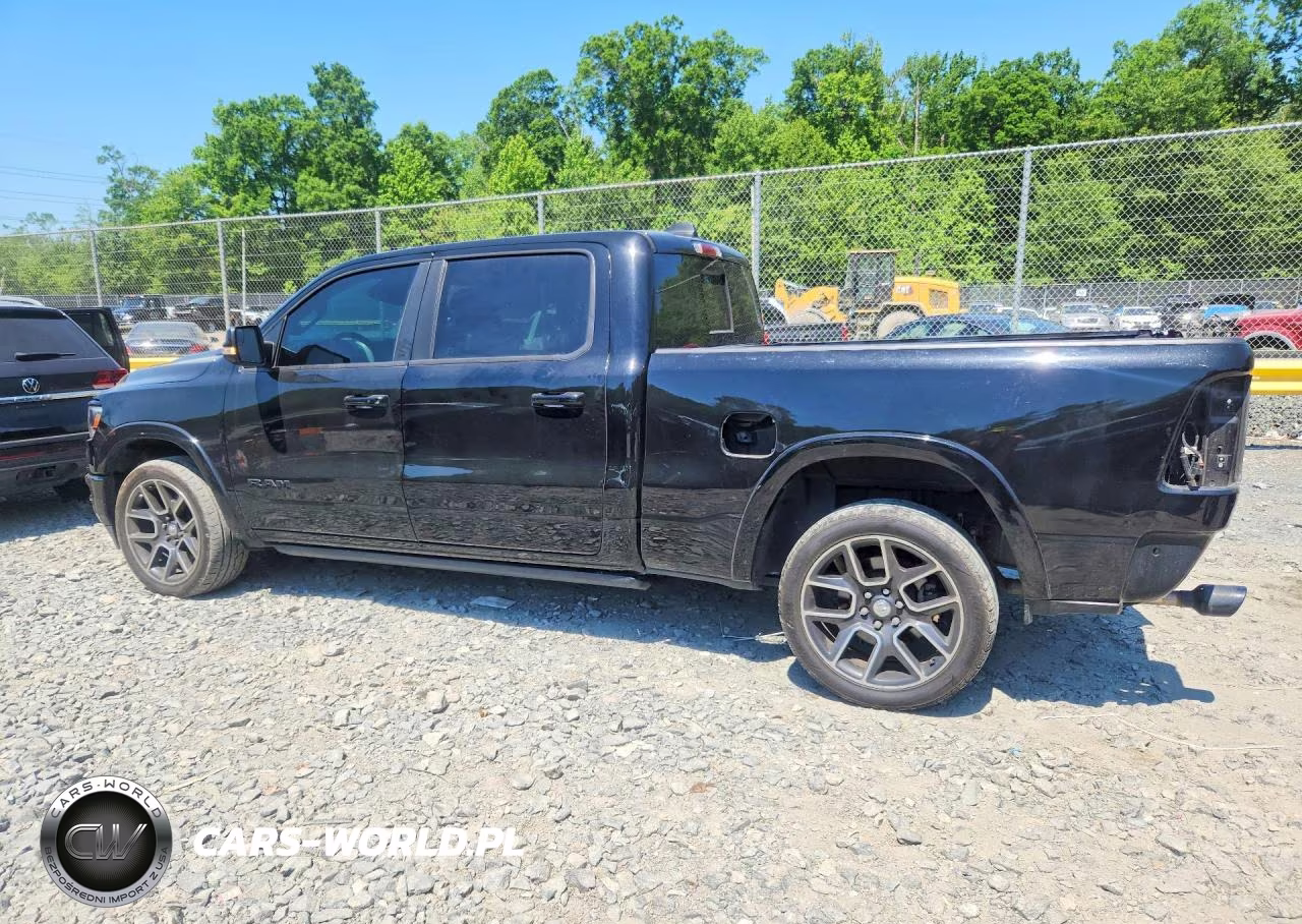 2019 Ram 1500 Laramie VIN:1C6SRFRT9KN787851 - 2