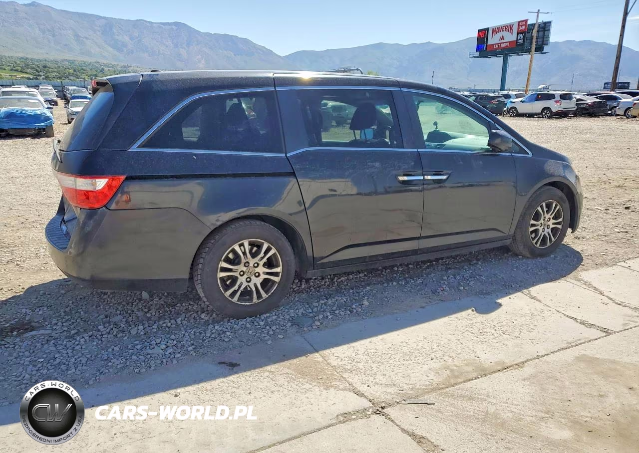 2011 Honda Odyssey Exl VIN:5FNRL5H60BB070011 - 3