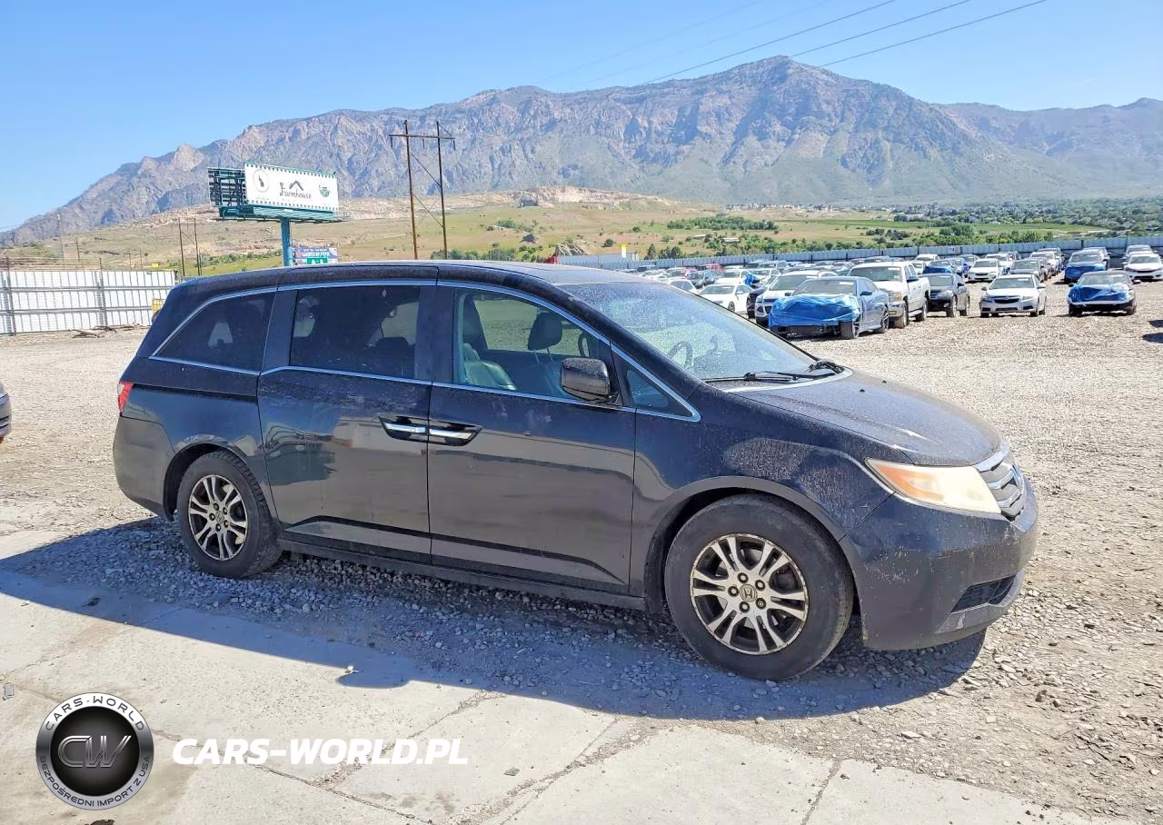 2011 Honda Odyssey Exl VIN:5FNRL5H60BB070011 - 4