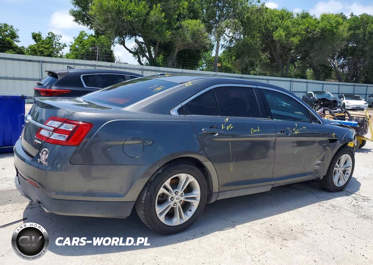2016 Ford Taurus Se VIN:1FAHP2D88GG103541 - 3