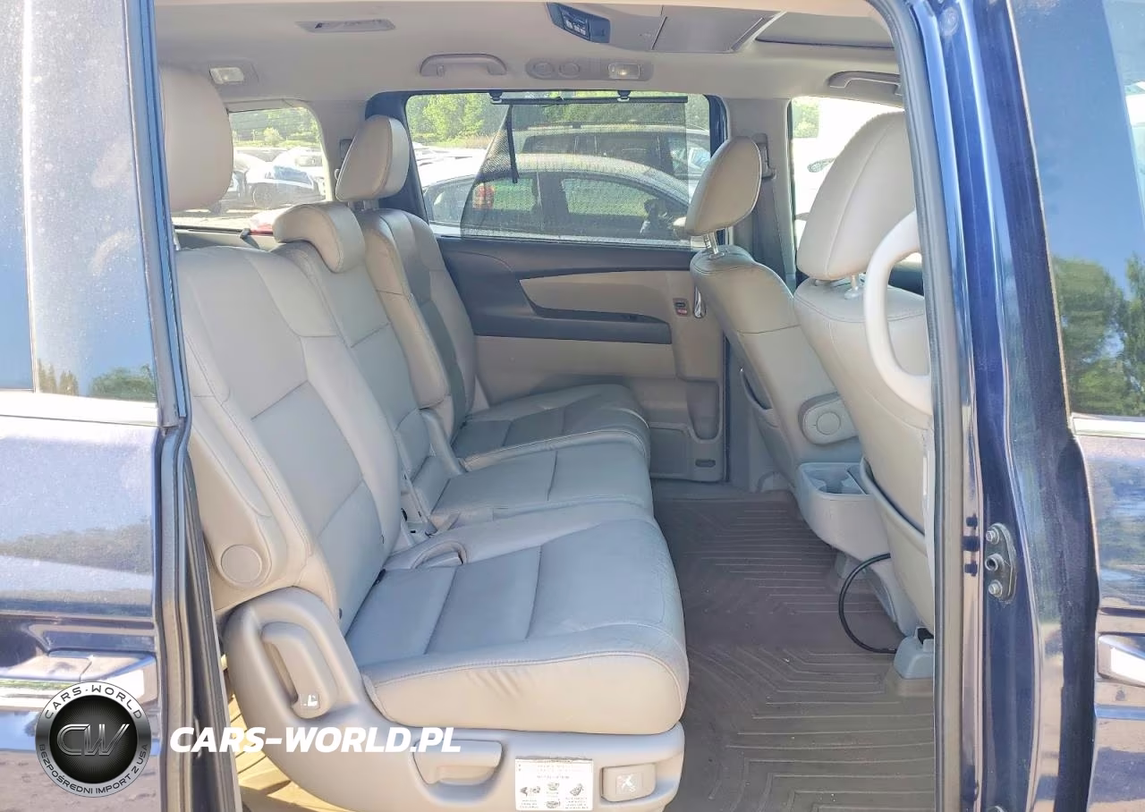 2014 Honda Odyssey Touring VIN:5FNRL5H97EB027574 - 11