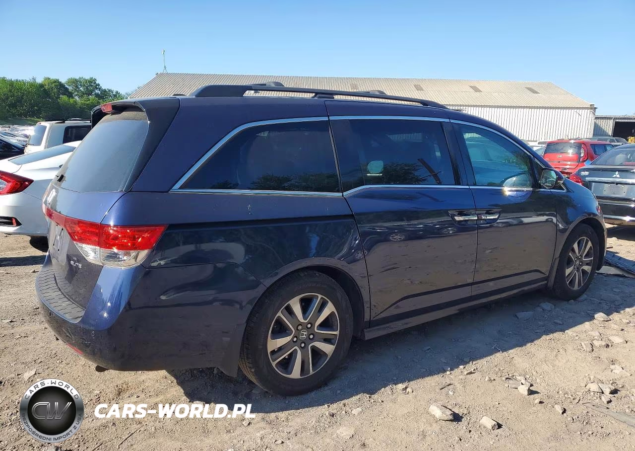 2014 Honda Odyssey Touring VIN:5FNRL5H97EB027574 - 3