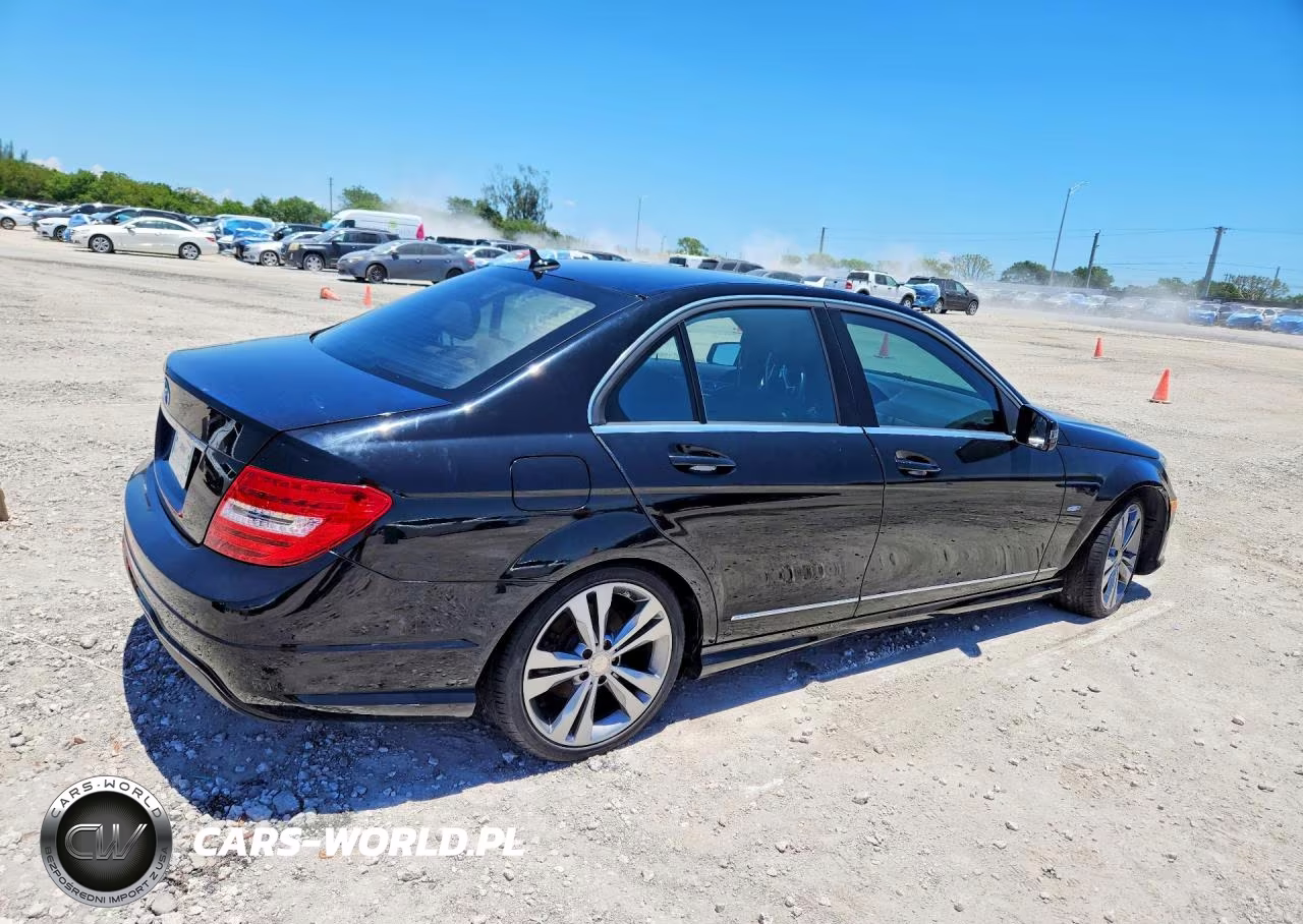 2012 Mercedes-Benz C 250 VIN:WDDGF4HB3CR209166 - 3
