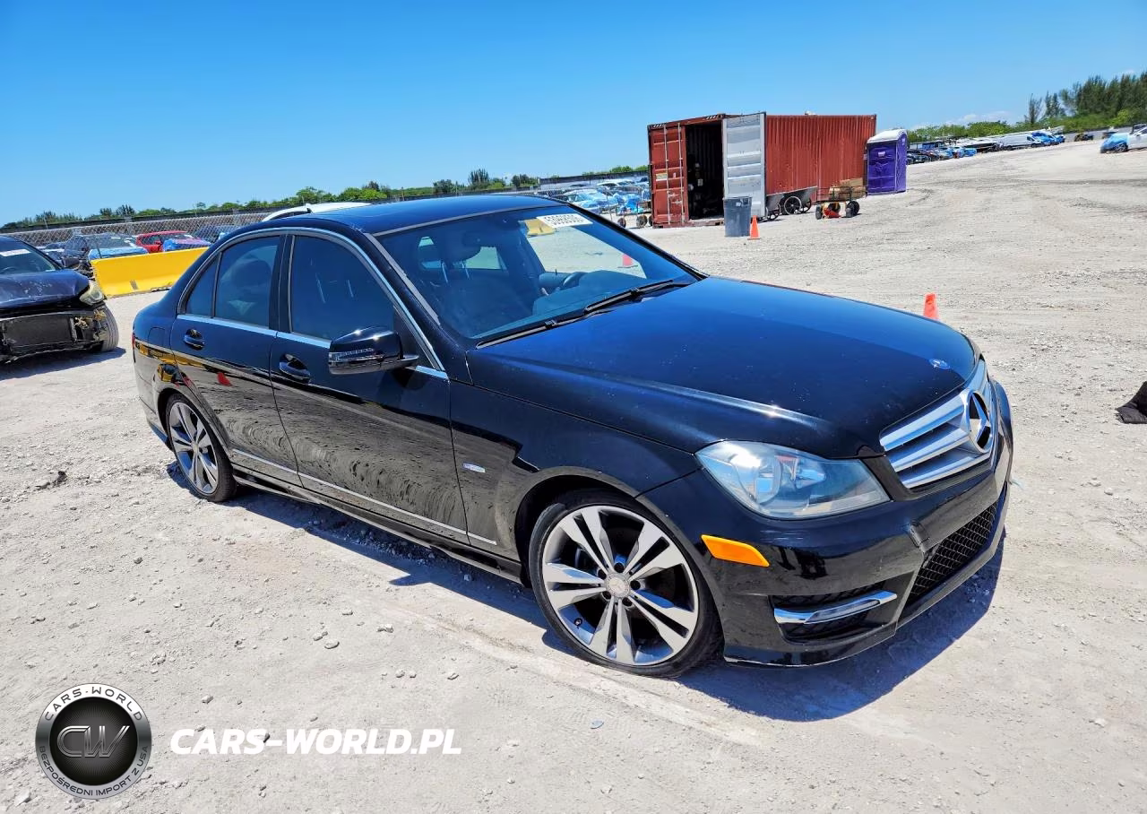 2012 Mercedes-Benz C 250 VIN:WDDGF4HB3CR209166 - 4