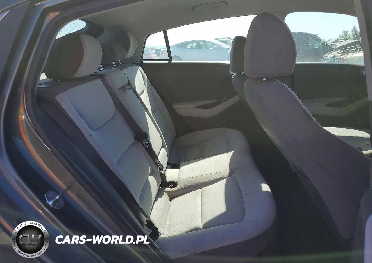2022 Hyundai Ioniq Sel VIN:KMHC75LD9NU274183 - 10