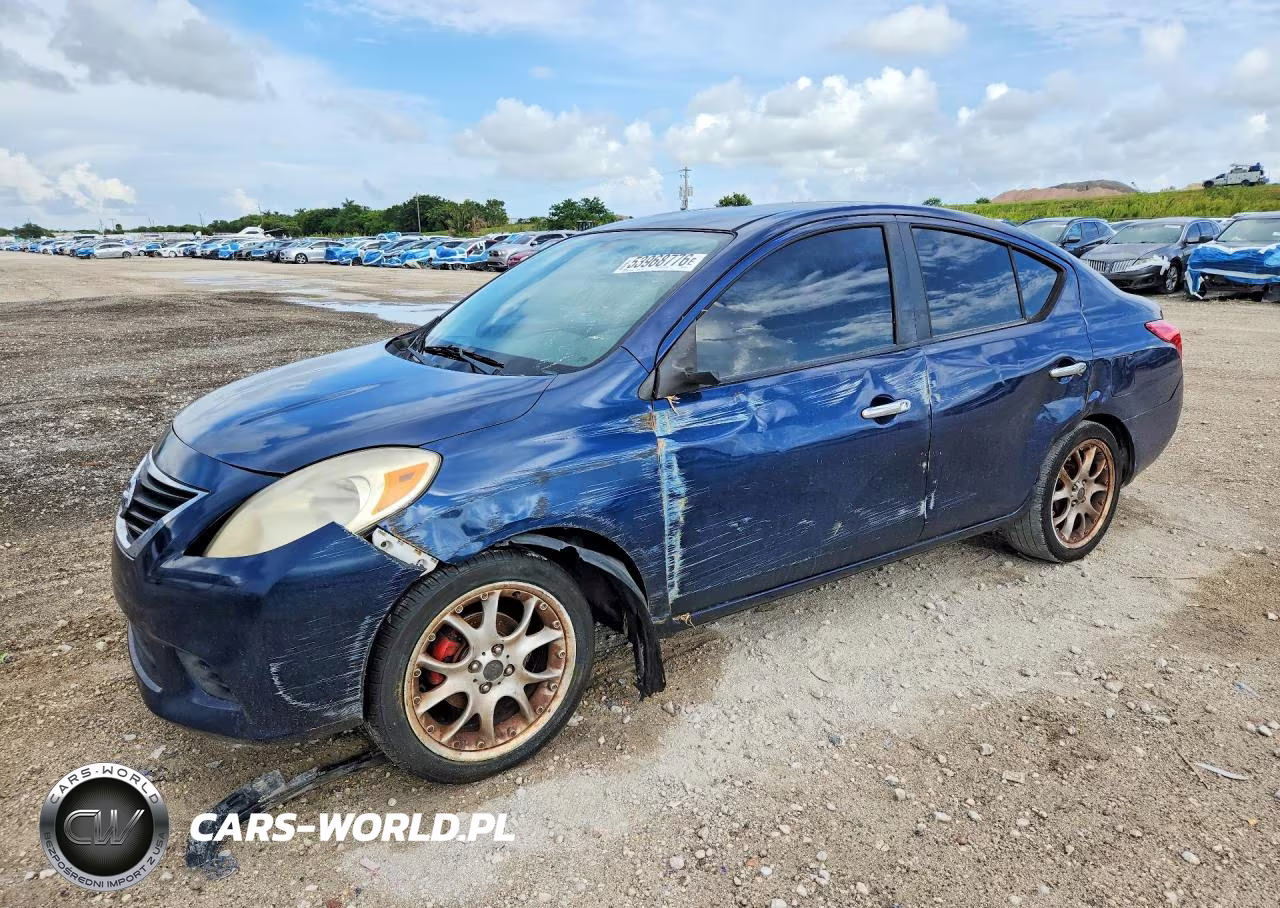 2012 Nissan Versa 1.6 S
