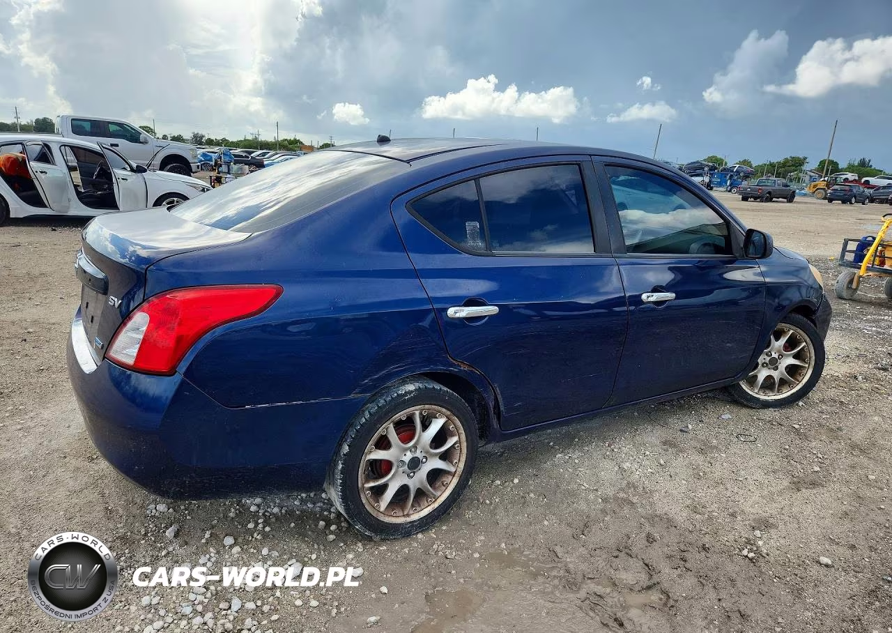 2012 Nissan Versa 1.6 S VIN:3N1CN7AP5CL815324 - 3
