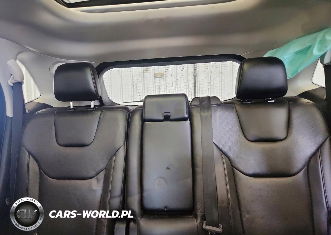2019 Ford Edge Titanium VIN:2FMPK4K90KBC33269 - 10