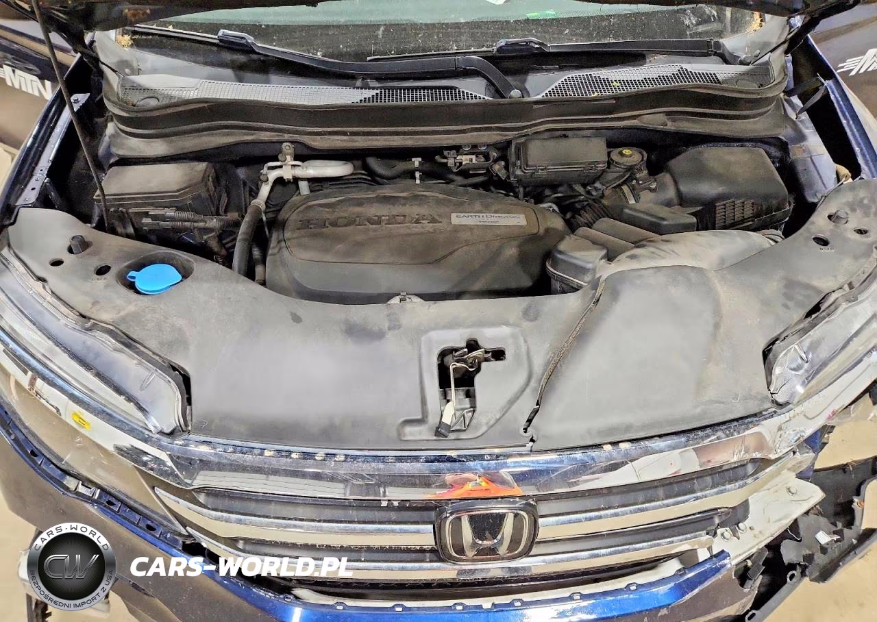 2018 Honda Pilot Elite VIN:5FNYF6H07JB023268 - 12