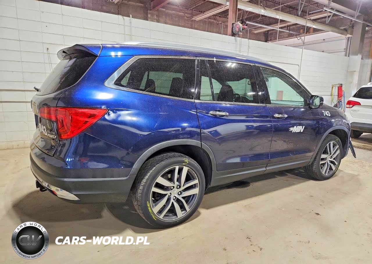 2018 Honda Pilot Elite VIN:5FNYF6H07JB023268 - 3