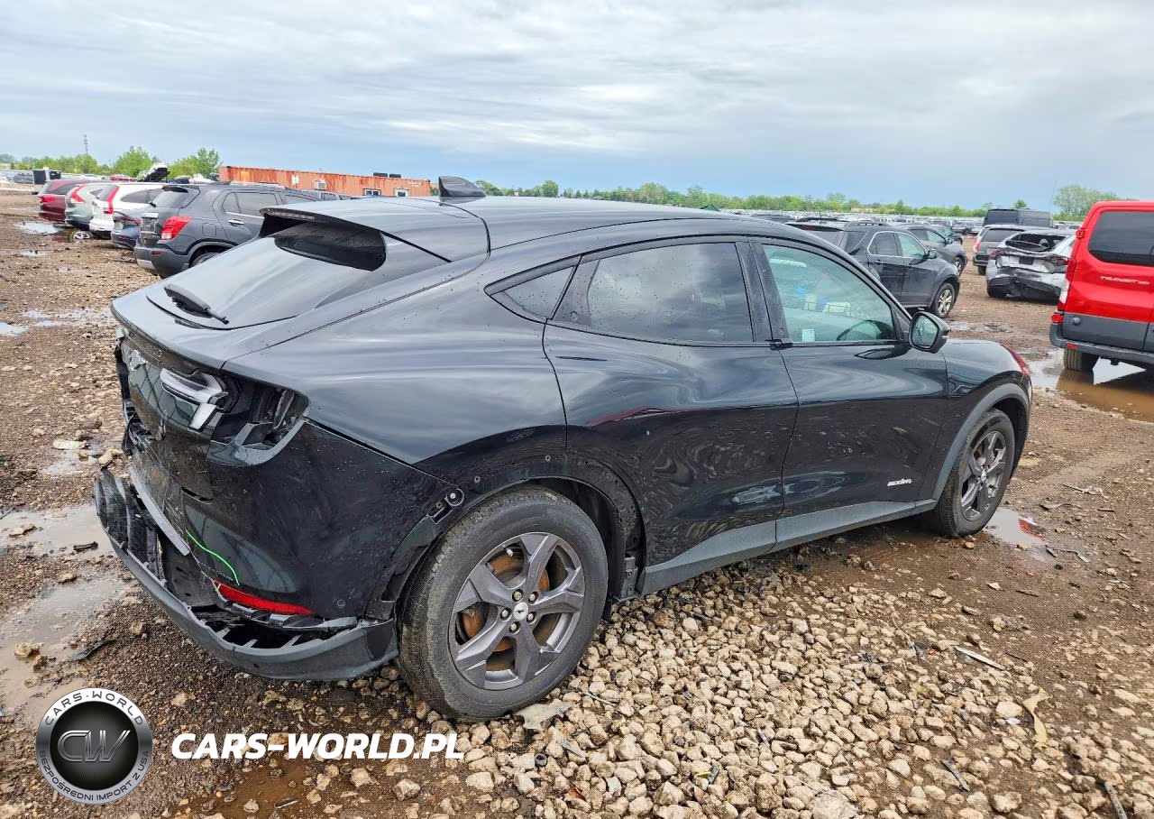 2023 Ford Mustang Mach-E Select VIN:3FMTK1S57PMA89834 - 3