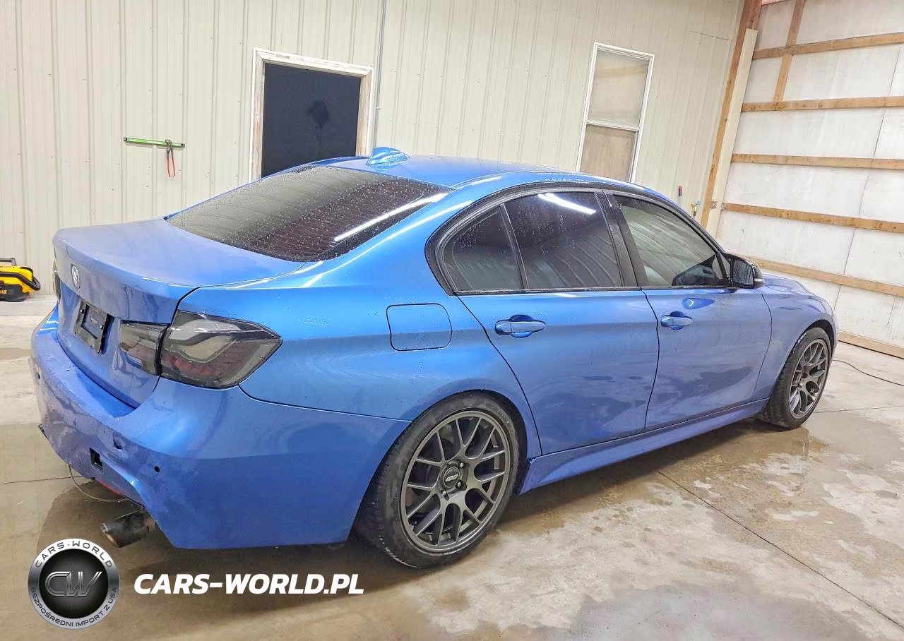 2013 BMW 335 Xi VIN:WBA3B9C59DF585664 - 3