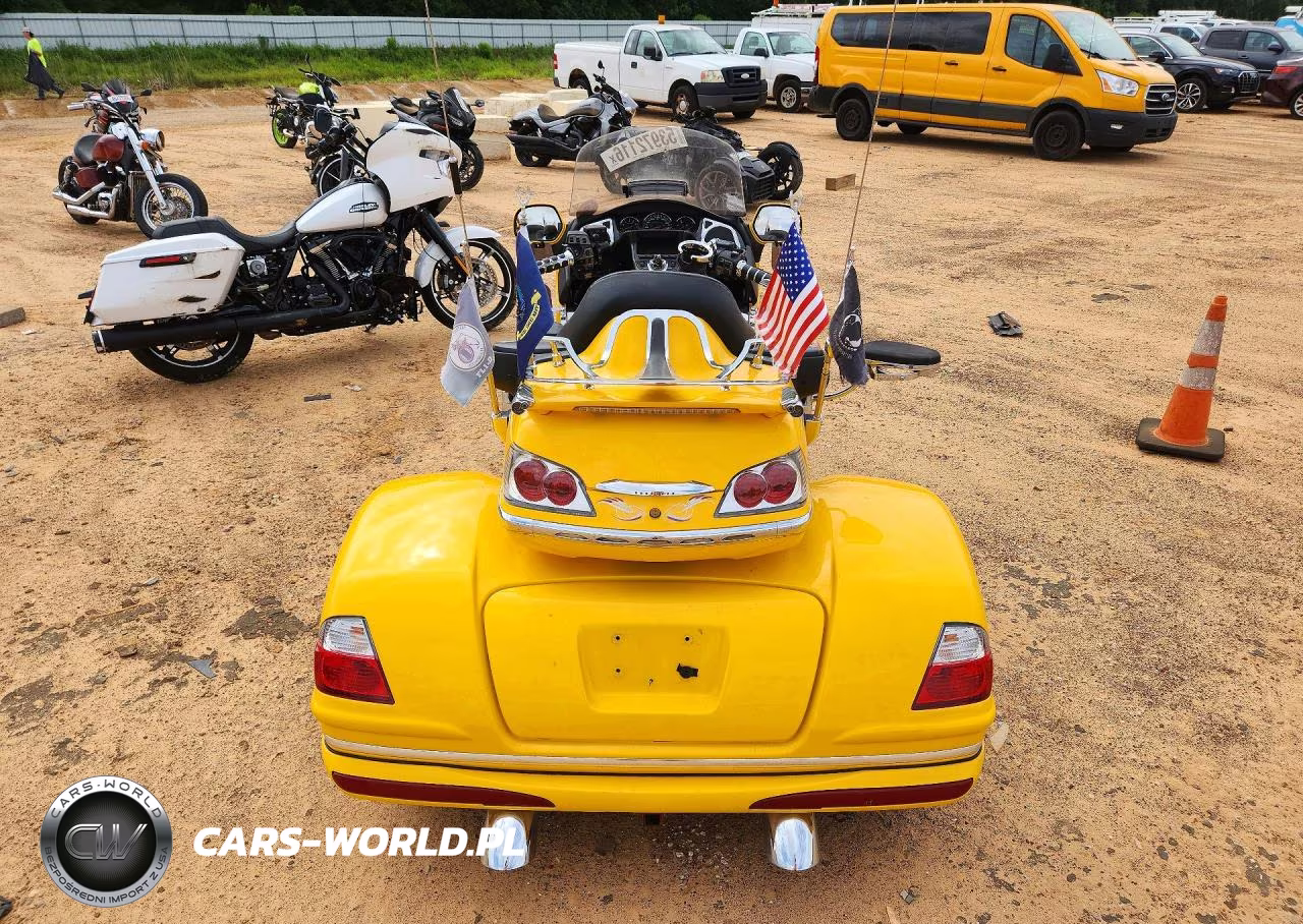 2010 Honda Gl1800 VIN:1HFSC47HXAA901896 - 4