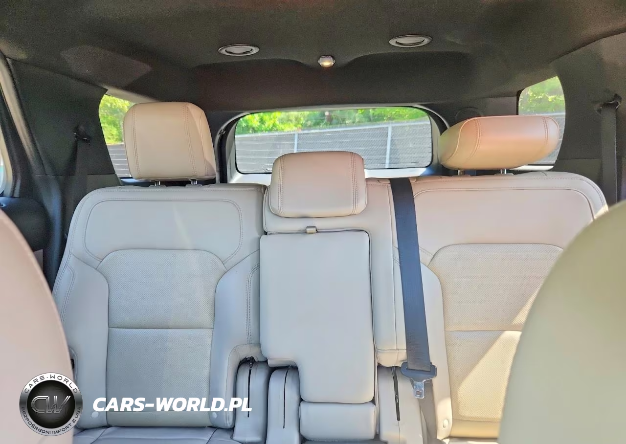 2018 Ford Explorer Limited VIN:1FM5K8F84JGB13238 - 10