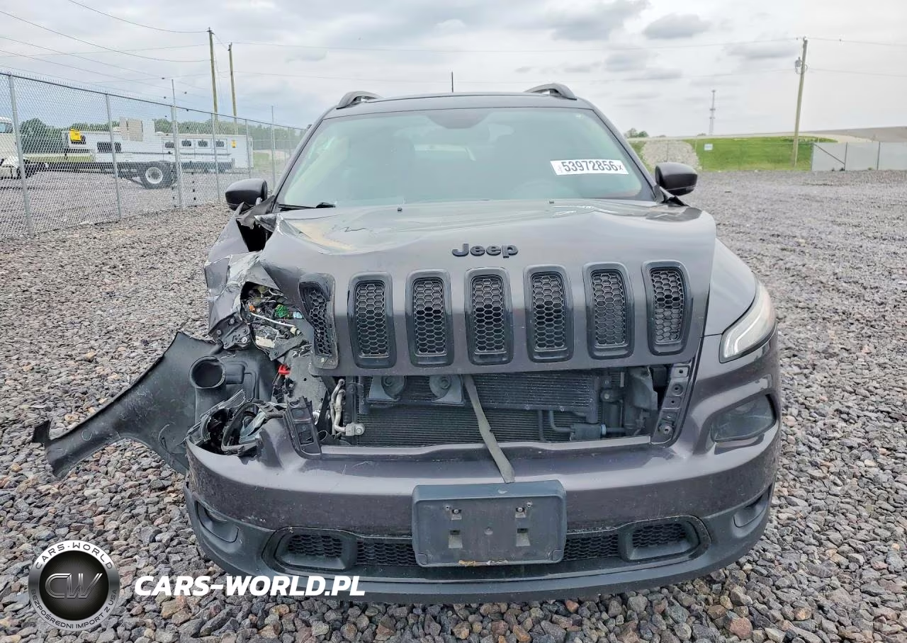 2016 Jeep Cherokee Latitude VIN:1C4PJMCS4GW166335 - 5