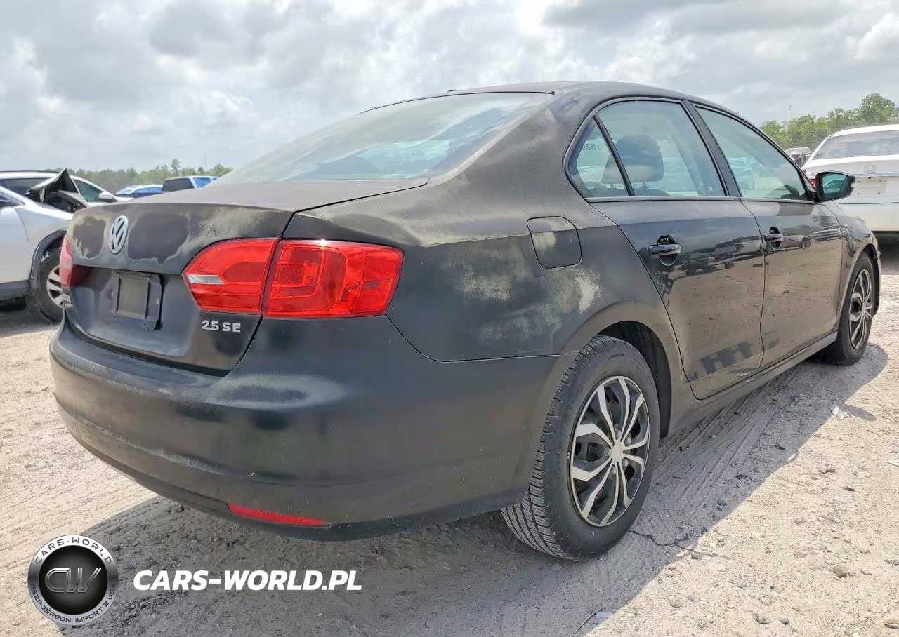 2011 Volk Jetta VIN:3VWDZ7AJXBM323038 - 3