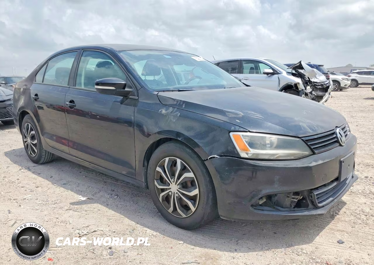 2011 Volk Jetta VIN:3VWDZ7AJXBM323038 - 4