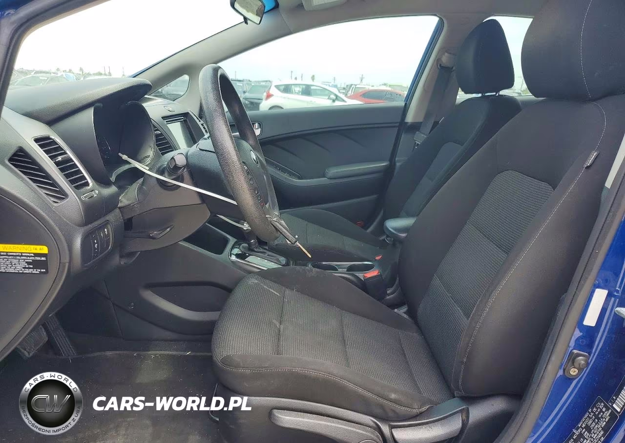 2018 Kia Forte Lx VIN:3KPFK4A77JE254840 - 7