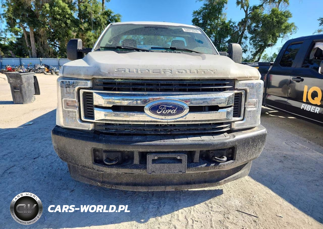 2017 Ford F250 Super Duty VIN:1FDBF2A64HEC81834 - 5