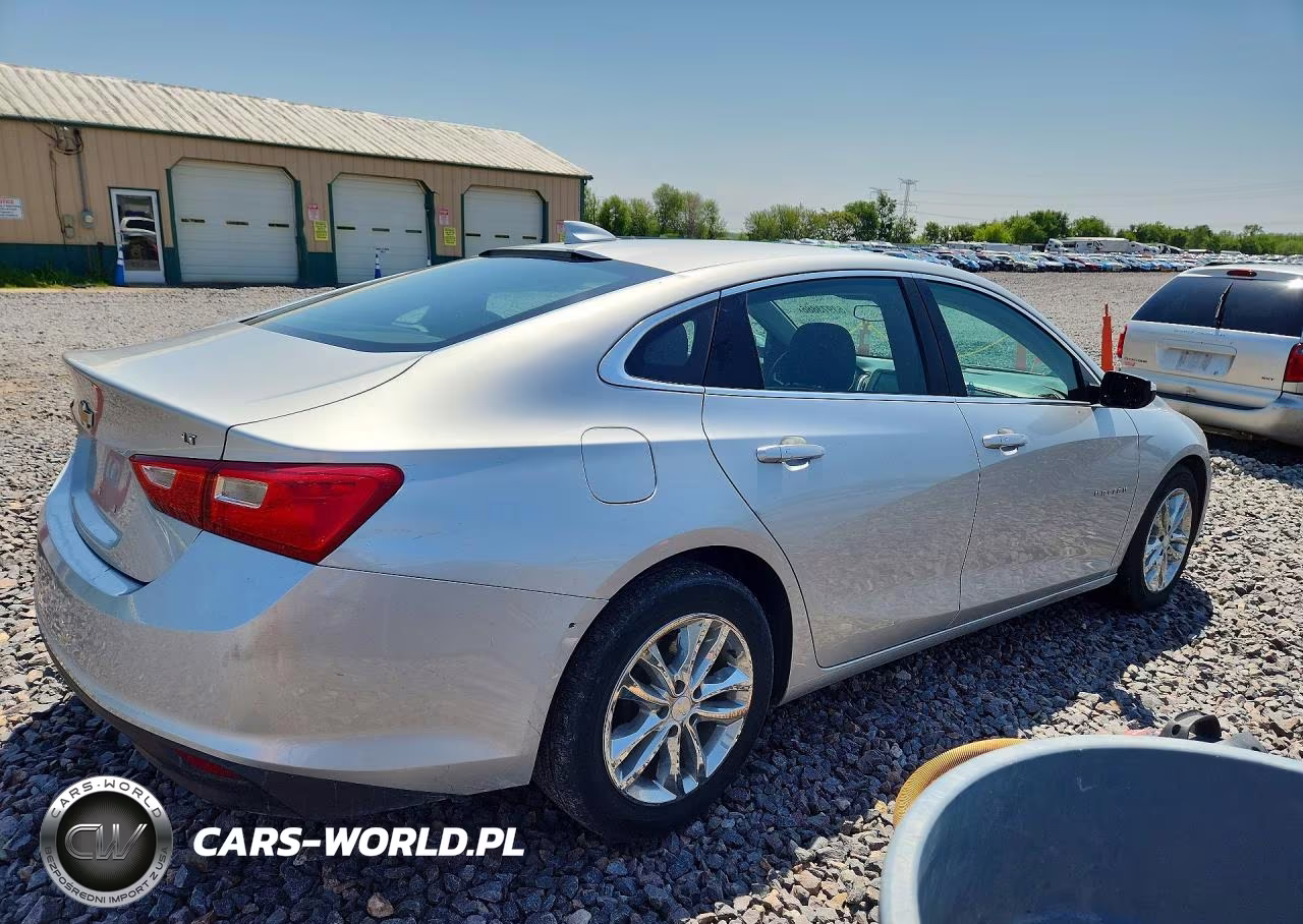 2017 Chevrolet Malibu Lt VIN:1G1ZE5ST1HF204742 - 3