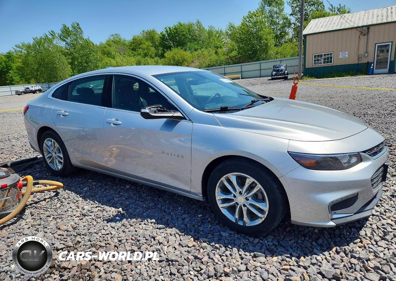 2017 Chevrolet Malibu Lt VIN:1G1ZE5ST1HF204742 - 4