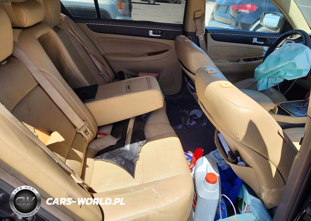2012 Hyundai Genesis 3.8L VIN:KMHGC4DD8CU202006 - 10