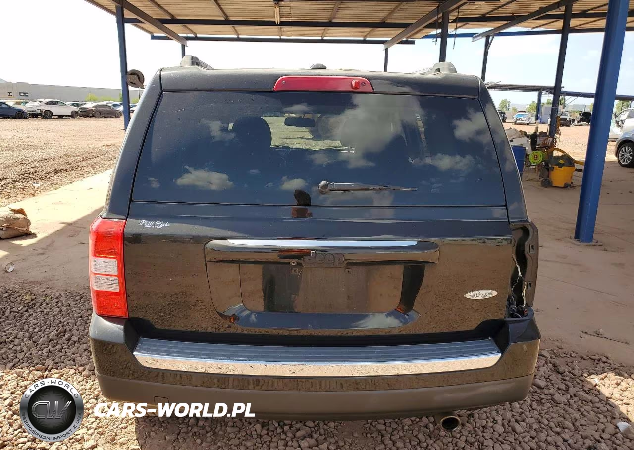 2016 Jeep Patriot Latitude VIN:1C4NJPFA4GD810245 - 6