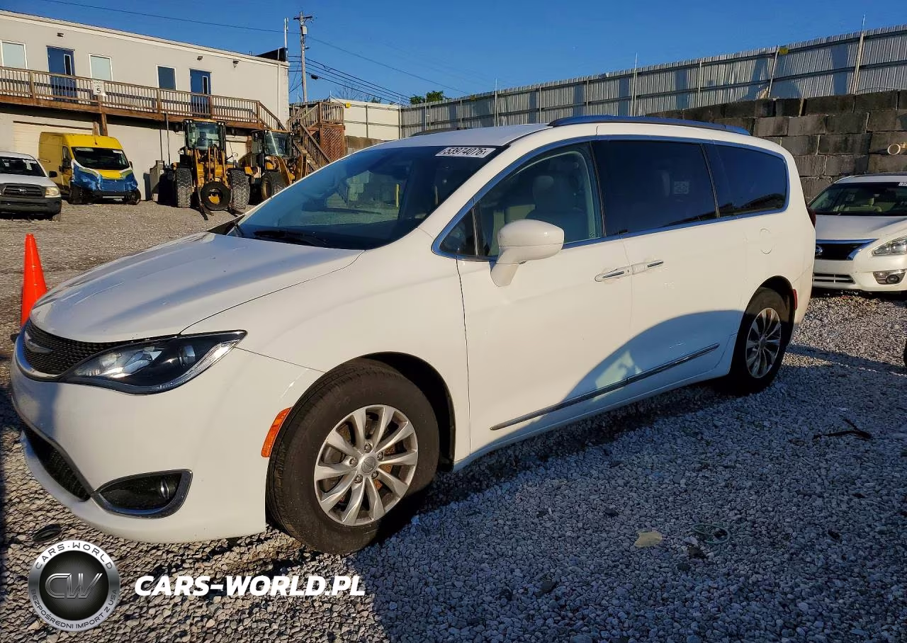 2019 Chrysler Pacifica Touring L