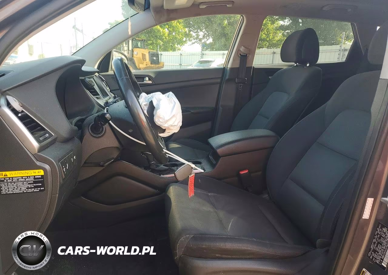 2018 Hyundai Tucson VIN:KM8J33A24JU784105 - 7