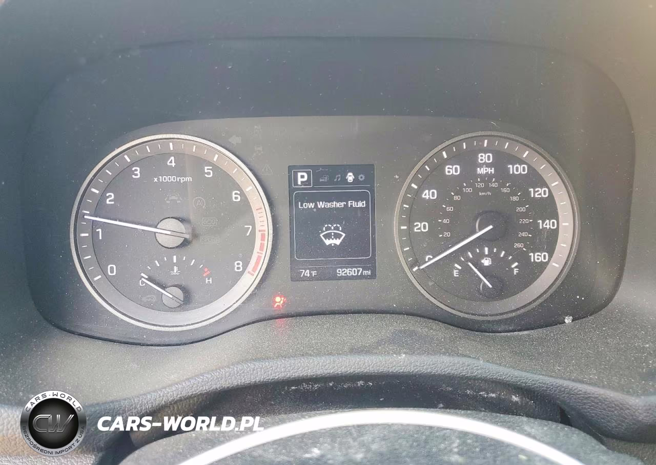 2018 Hyundai Tucson VIN:KM8J33A24JU784105 - 9