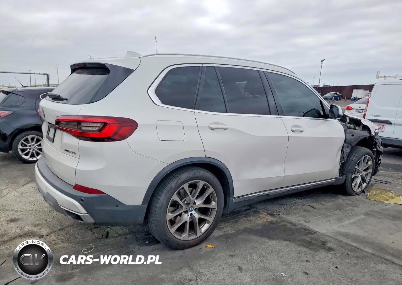 2020 BMW X5 xDrive40I VIN:5UXCR6C06L9C52533 - 3