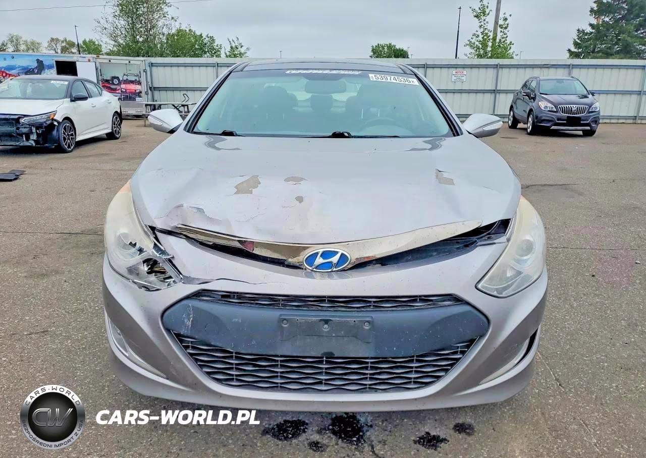 2012 Hyundai Sonata Hybrid VIN:KMHEC4A49CA046961 - 5