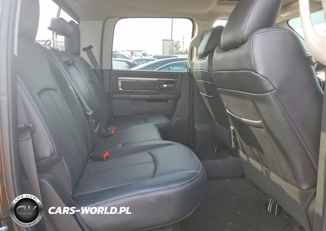 2018 Ram 1500 Sport VIN:1C6RR7MT8JS129899 - 10