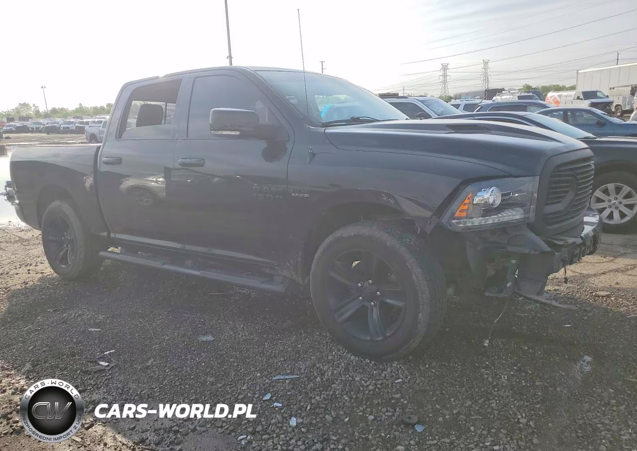 2018 Ram 1500 Sport VIN:1C6RR7MT8JS129899 - 4