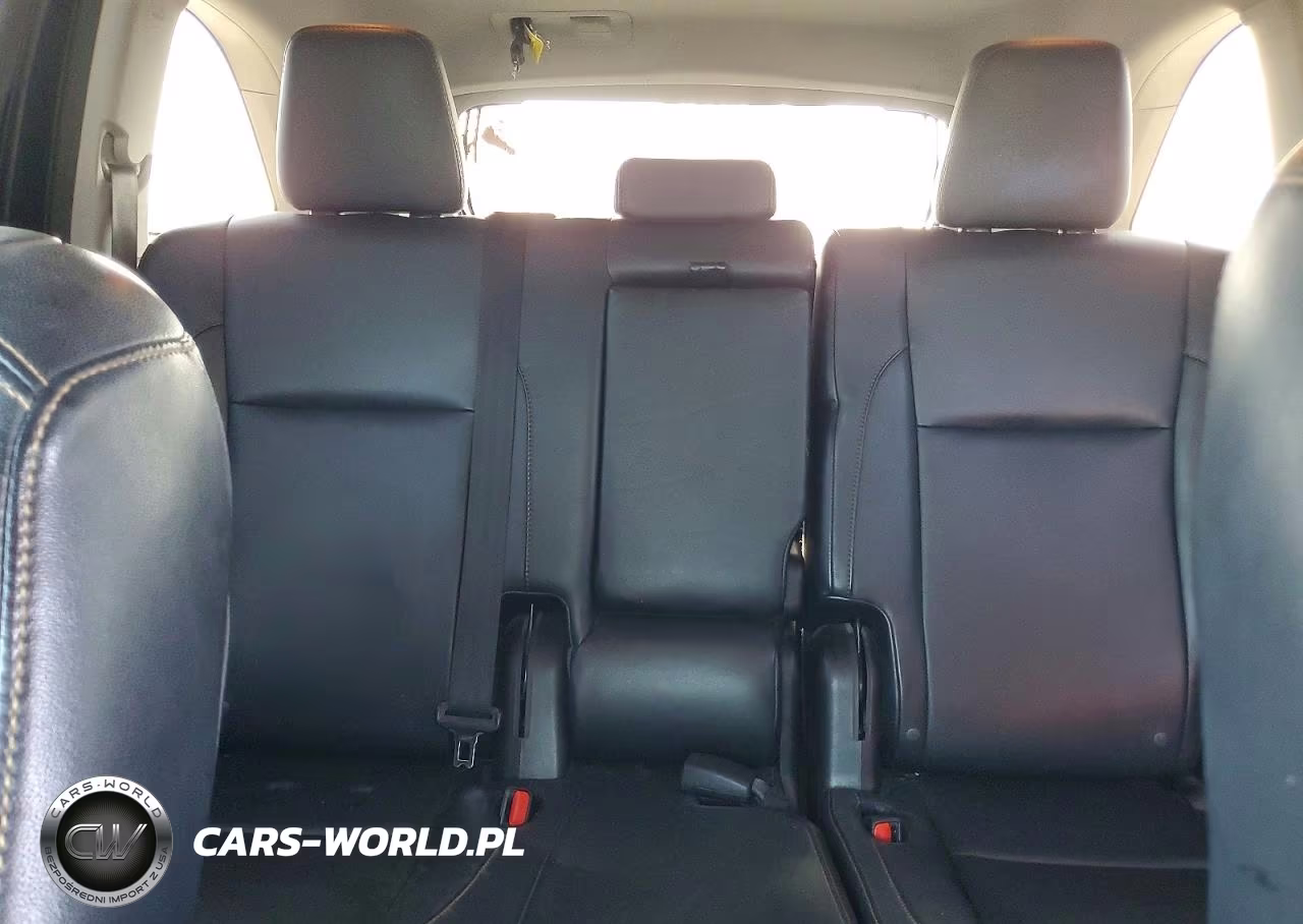 2015 Toyota Highlander Xle VIN:5TDJKRFH4FS145399 - 10