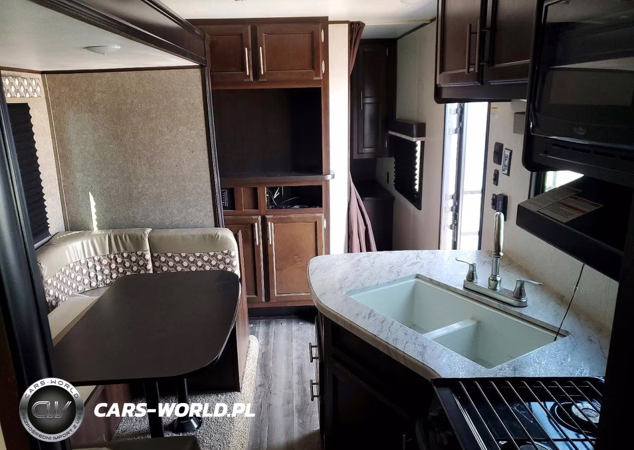 2019 Jayco Jay Flight Slx Camper VIN:1UJBJ0BN4K17R0091 - 9